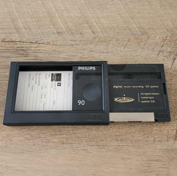 Philips DCC Digital Compact Cassette - Picture 8 of 11